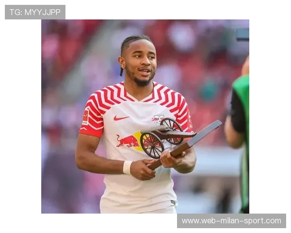 切尔西恩昆库边路内切低射悄然破网：一场赛场的艺术与策略