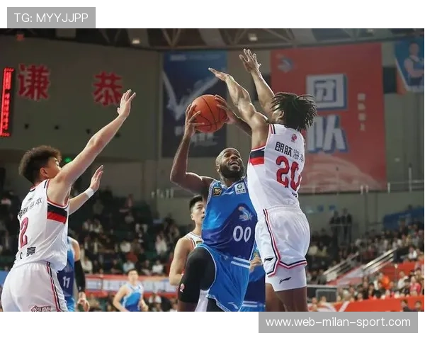 山东高速男篮外线逐渐成型，三分球战术成新亮点